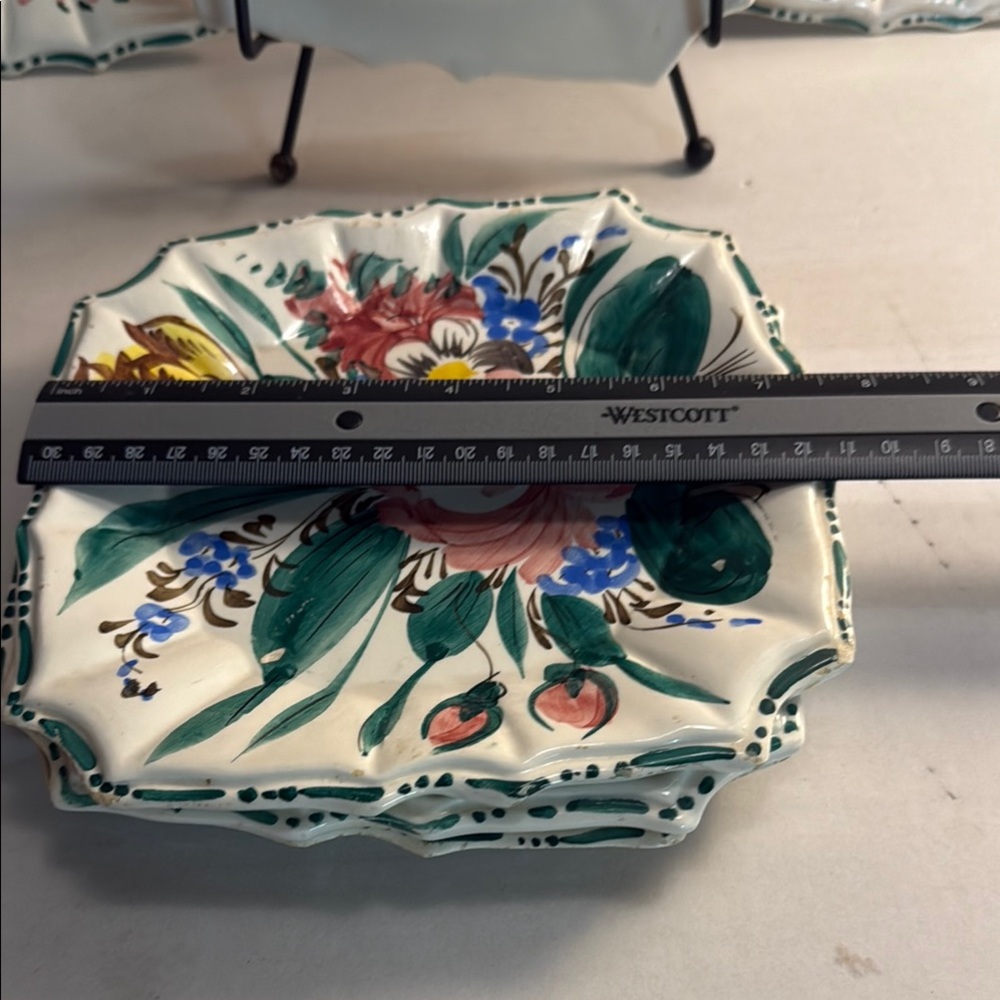 Floral Square Plates Set - Picture 2 of 3
